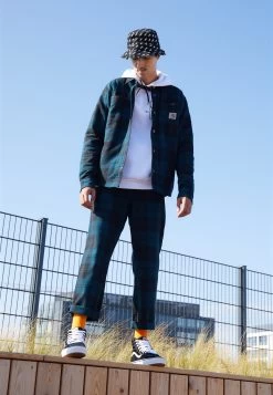 Vans Sk8 Mte Unisex - Sneakers Hoog - Black/True White -Kleding Verkoop 3949638e023045e68136ecbfb6fd306e