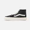 Vans Sk8-Hi Vr3 Unisex - Sneakers Hoog - Black/Marshmallow