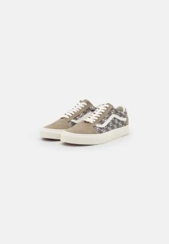 Vans Old Skool Unisex - Sneakers Laag - Geo Trek Olive 8 Vans Old Skool Unisex - Sneakers Laag - Geo Trek Olive -Kleding Verkoop 55241d146def4fc88a0ea5175c0a2e47