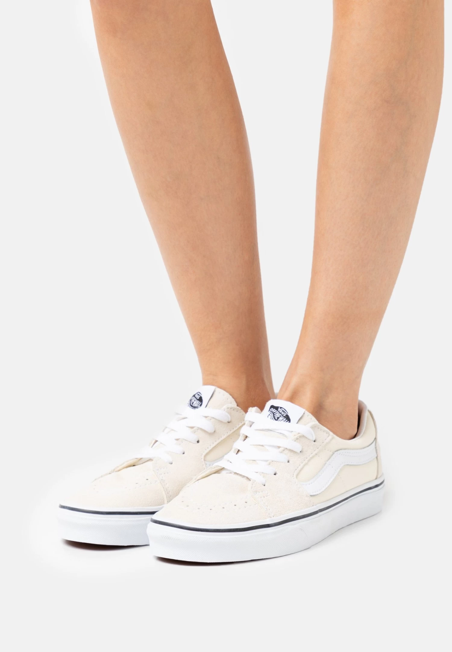 Vans Sk8-Low - Sneakers Laag - Classic White/True White 1 Vans Sk8-Low - Sneakers Laag - Classic White/True White