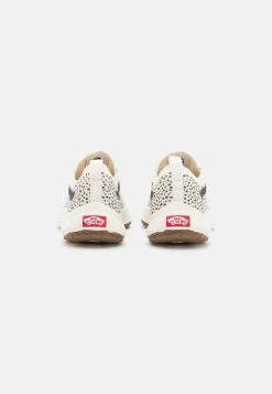 Vans Ultrarange Vr3 - Sneakers Laag - Marshmallow/Black 9 Vans Ultrarange Vr3 - Sneakers Laag - Marshmallow/Black -Kleding Verkoop 70e2145e065d4bb29e6dfcf2e5e27b7e