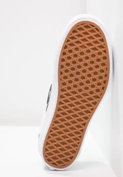 Vans Ua Classic Slip-On Platform - Instappers - Black/White 16 Vans Ua Classic Slip-On Platform - Instappers - Black/White -Kleding Verkoop 8d7f29664a124504bc5604bac9ff22f6