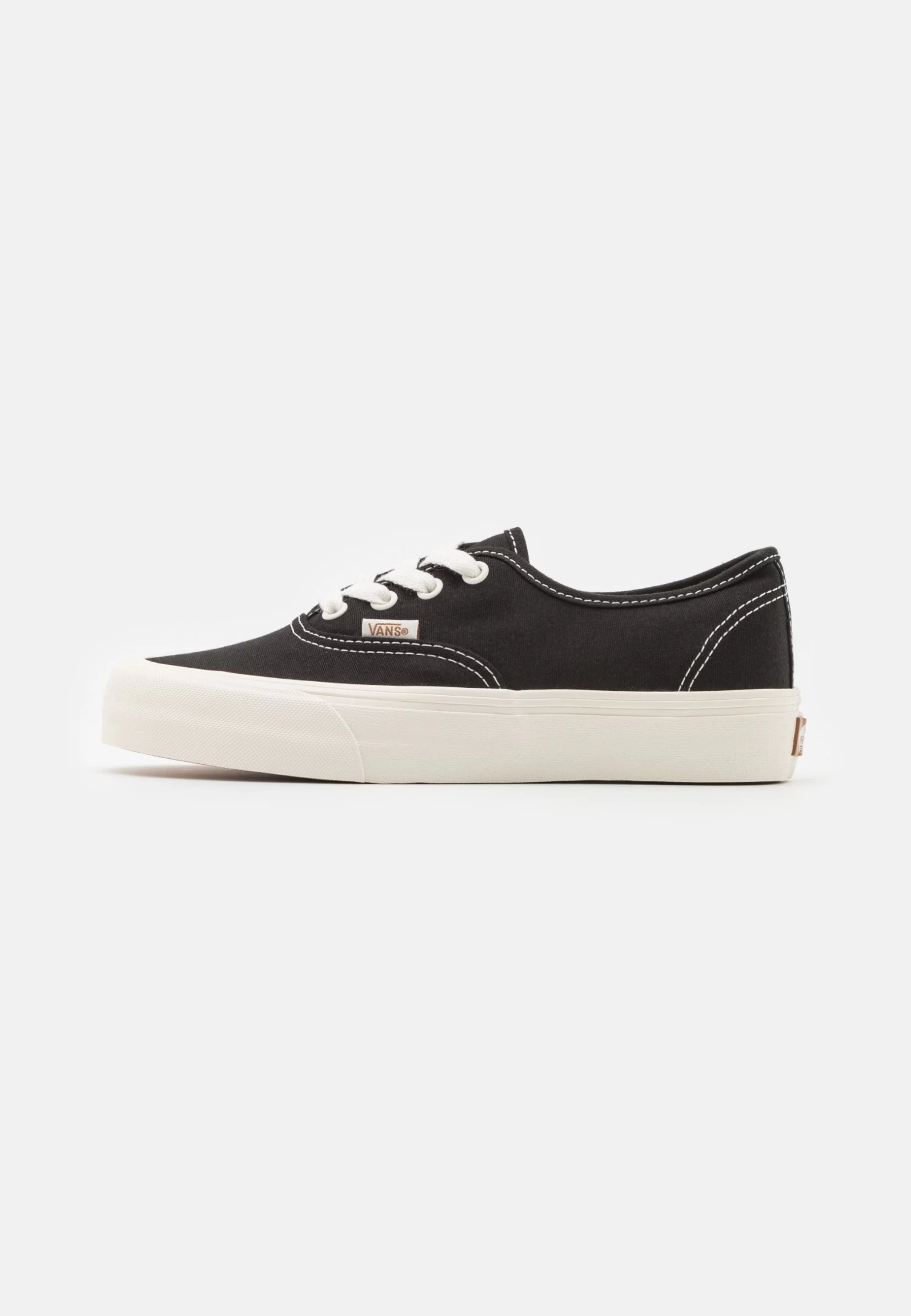 Vans Authentic Vr3 Unisex - Sneakers Laag - Black/Marshmallow 1 Vans Authentic Vr3 Unisex - Sneakers Laag - Black/Marshmallow
