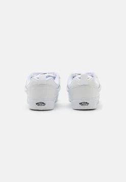 Vans Knu Skool Unisex - Skateschoenen - True White -Kleding Verkoop a3f976ea69da4015b0d8d3cca8b32637