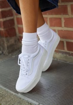 Vans Ua Old Skool Stackform - Sneakers Laag - True White 9 Vans Ua Old Skool Stackform - Sneakers Laag - True White -Kleding Verkoop dad3802664cf4b13b46567887ab42ca6