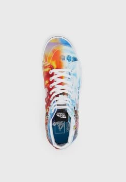 Vans X One Piece Sk8-Hi Unisex - Sneakers Hoog - Light Blue/White/Multi-Coloured -Kleding Verkoop e7233420195f41c0859db1b26dd4de4e